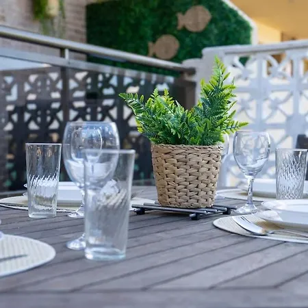 1ºlineamar-exclusive-bbq-wifi-relax-portaventura6 Salou